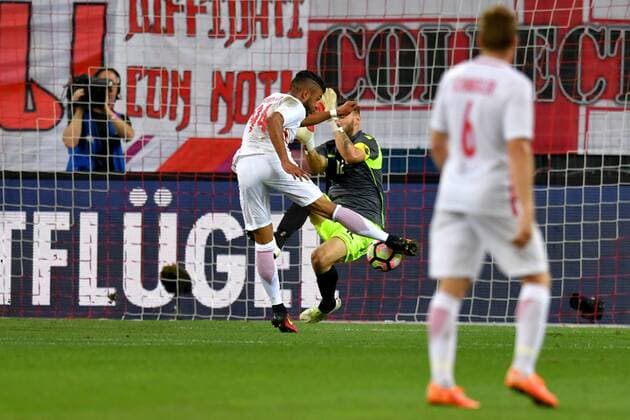 SOCCER - UEFA CL quali, RBS vs Tirana SALZBURG,AUSTRIA,03.AUG.16 - SOCCER - UEFA Champions League, qualification, Red Bull Salzburg vs FK Partizani Tirana. Image shows Maciel Wanderson (RBS) and Alban Hoxha (Tirana). Keywords: goal. GEPAxpictures xFlorianxErtl