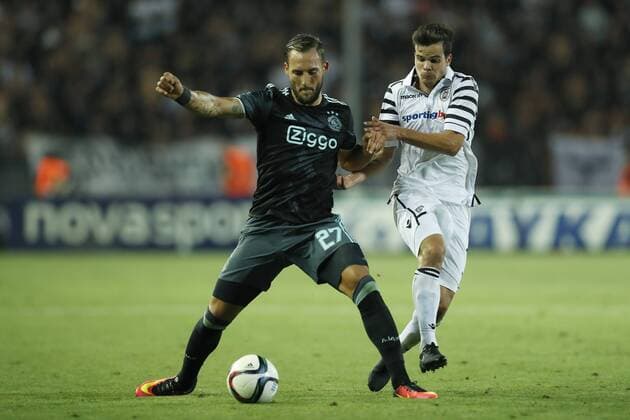 (L-R) Nemanja Gudelj of Ajax, Charis Charisis of PAOK FC, during the UEFA Champions League third round qualifying second leg match between PAOK and Ajax Amsterdam on August 3, 2016 at the Stadio Toumba in Salonika, Greece. PAOK v Ajax UEFA Champions League third round 2016 2017 xVIxxIVx 5930329