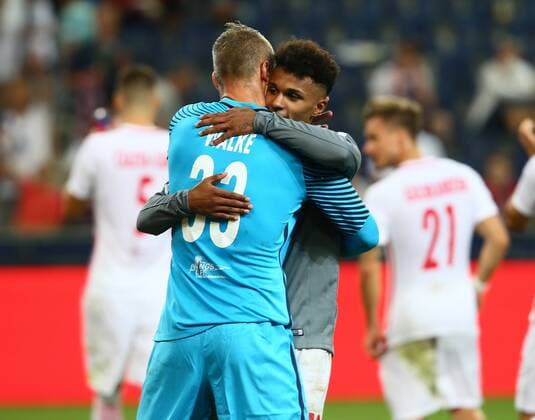 SOCCER - UEFA CL quali, RBS vs Tirana SALZBURG,AUSTRIA,03.AUG.16 - SOCCER - UEFA Champions League, qualification, Red Bull Salzburg vs FK Partizani Tirana. Image shows Alexander Walke and Valentino Lazaro (RBS). GEPAxpictures xFelixxRoittner