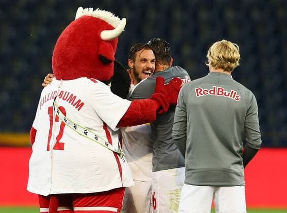 SOCCER - UEFA CL quali, RBS vs Tirana SALZBURG,AUSTRIA,03.AUG.16 - SOCCER - UEFA Champions League, qualification, Red Bull Salzburg vs FK Partizani Tirana. Image shows Andreas Ulmer and Jonatan Soriano (RBS). GEPAxpictures xFelixxRoittner