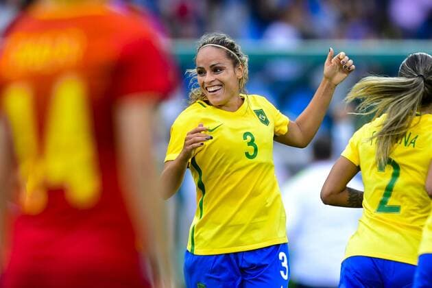 160803 Brasiliens Monica jublar under fotbollsmatchen mellan Brasilien och Kina den 3 augusti 2016 under OS i Rio de Janeiro.  Copyright: PETTERxARVIDSON BB160803PA084