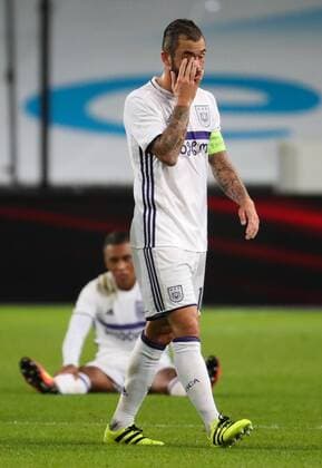 Anderlecht s Steven Defour looks dejected after the return leg of the third qualification round for the Champions League competition between Belgian first league soccer team RSC Anderlecht and Russian team FC Rostov in Brussels, Wednesday 03 August 2016. The first leg ended in a 2-2 draw. VIRGINIExLEFOUR  x04903143x