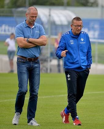 04.08.2016, xfux, Fussball 1.Bundesliga, SV Darmstadt 98 Training, emspor emonline, v.l. Sportdirektor, Sportlicher Leiter Holger Fach (SV Darmstadt 98), Trainer Norbert Meier (SV Darmstadt 98) Darmstadt