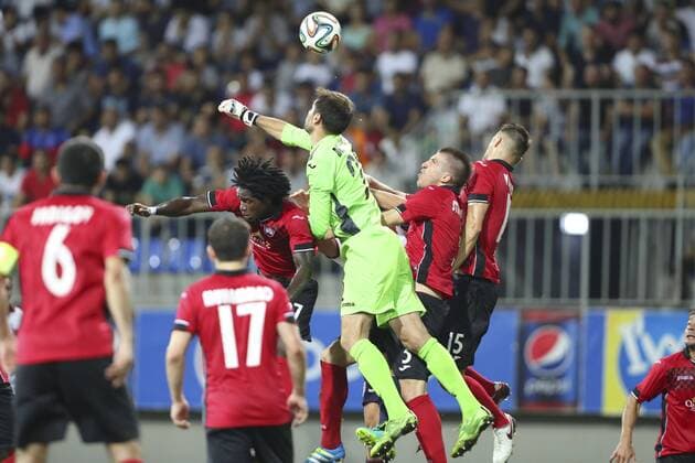 Dmytro Bezotosniy ( goal Qabala) Theo Weeks (Qabala) Vojislav Stankovic (Qabala) - Fussball, Europa League Quali, FK Qäbälä vs. Lille OSC - 04 08 2016 GwendolineLeGoff Panoramic 