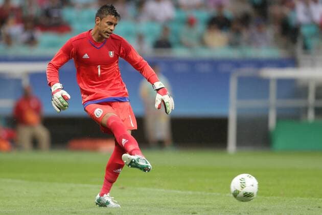 Mexico s Alfredo Talavera in action during an Olympic Games Olympische Spiele Olympia OS Rio 2016 men s first round Group C match between Mexico and Germany at Fonte Nova Arena in Salvador, Brazil, 4 August 2016. MEXICO VS GERMANY !ACHTUNG: NUR REDAKTIONELLE NUTZUNG!  BRA026 20160804-636059490047646500