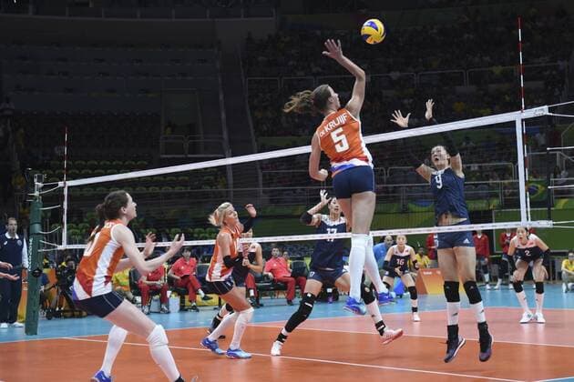2016 Volleyball Olympics RIO DE JANEIRO, RJ - 06.08.2016: 2016 VOLLEYBALL OLYMPICS - de Kruijf Robin (NED) and Changning ZHANG (CHN) during the Volleyball Rio Olympics 2016 held in Maracanazinho. NOT AVAILABLE FOR LICENSING IN CHINA (Photo: Celso Pupo Fotoarena) x1172128x  CelsoxPupo