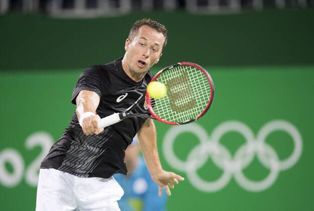 Philipp KOHLSCHREIBER, GER, Aktion, TENNIS Einzel der Maenner, erste Runde, Men s Singles First Round Philipp KOHLSCHREIBER, GER vs Guido PELLA, ARG 2:1 am 06.08.2016 Olympische Sommerspiele 2016, vom 05.08. - 21.08.2016 in Rio de Janeiro Brasilien.