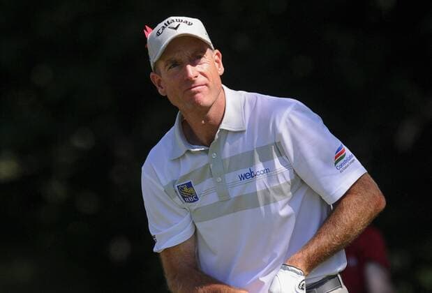 Friday August 7, 2016: Jim Fuyrk tees off on the 12th hole during the final round of the Travelers Golf Championship at TPC River Highlands in Cromwell, Connecticut. CSM PGA Golf Herren 2016: Travelers Championship AUG 07 - ZUMAc04_