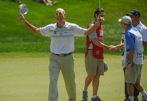 Golf: Jim Furyk stellt mit 58 Schlägen PGA-Rekord auf Friday August 7, 2016: Jim Fuyrk reacts after scoring a PGA Golf Herren Tour Record 58 during the final round of the Travelers Golf Championship at TPC River Highlands in Cromwell, Connecticut. CSM PGA 2016: Travelers Championship AUG 07 - ZUMAc04_