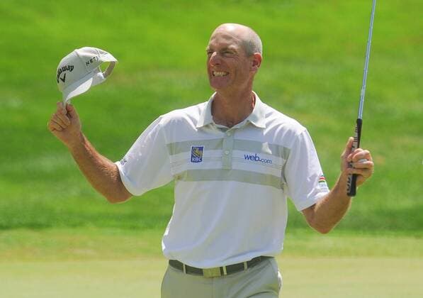 Bilder des Tages - SPORT Golf: Jim Furyk stellt mit 58 Schlägen PGA-Rekord auf Friday August 7, 2016: Jim Fuyrk reacts after scoring a PGA Golf Herren Tour Record 58 during the final round of the Travelers Golf Championship at TPC River Highlands in Cromwell, Connecticut. CSM PGA 2016: Travelers Championship AUG 07 - ZUMAc04_