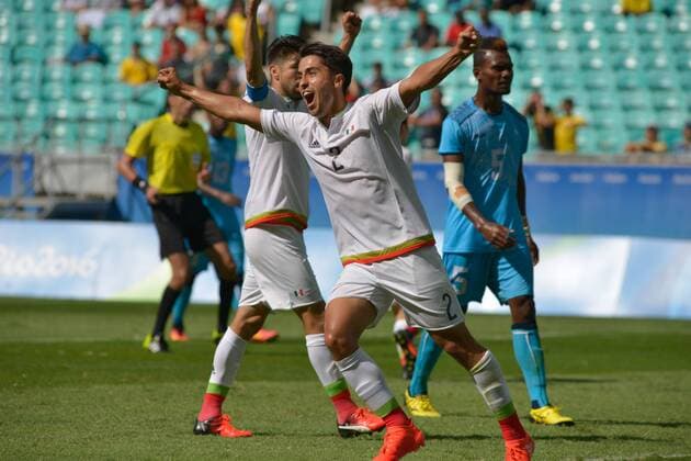 Rio 2016, Fußball, Fidschi - Mexiko Olympics 2016 Football Salvador SALVADOR, BA - 07.08.2016: OLYMPICS 2016 FOOTBALL SALVADOR - Jose Abella Mexico celebrates goal in the match between Mexico (MEX) and Fiji (FIJ) by Group C Olympic Men& 39;otball Rll Rio Olympics in 2016 in a match held at the Arena Fonova in Salvador host city. (Photo: João AlvaAlvarez Fotoarena) x1173483x  Jo?oxAlvarez