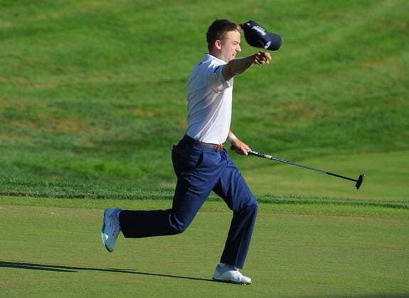 Friday August 7, 2016: Russell Knox reacts after the winning putt during the final round of the 2016 Travelers Golf Championship at TPC River Highlands in Cromwell, Connecticut. CSM PGA Golf Herren 2016: Travelers Championship AUG 07 - ZUMAc04_