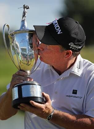 August 7, 2016 - Blaine, MN - Minnesota, USA - United States - Joe Durant celebrates his playoff victory. The 2016 3M Championshionship Tournament features the returning champion Kenny Perry, former champion Bernhard Langer, and for the first time John Daly. Richard Tsong-taatarii@startribune.com Minneapolis News - August 7, 2016 - ZUMAm42_