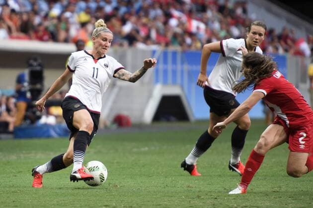 Bilder des Tages - SPORT Rio 2016, Fußball, Damen, Deutschland - Kanada 160809 (GER) Anja Mittag - Deutschland - Kanada Fussball Damen Frauenfussball Länderspiel den 9 august 2016 OS in Brasilia RIO 2016.  Copyright: CARLxSANDIN BB160809CS003