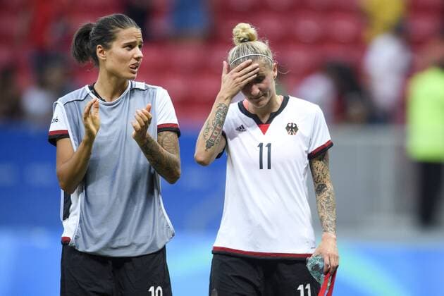 Rio 2016, Fußball, Damen, Deutschland - Kanada 160809 Deutschlands Dzsenifer Marozsan und Anja Mittag Deutschland und Kanada 9 august 2016 OS i Brasilia.  Copyright: CARLxSANDIN BB160809CS014