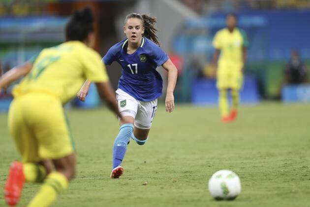 Olympics 2016 Football Manaus MANAUS, AM - 09.08.2016: OLYMPICS 2016 FOOTBALL MANAUS - Andessa drives the ball in attack during match between South Africa (RSA) vs. Brazil (BRA) by the game and the Olympic Football Women& 39;s Group Rio Olympics 2016 held in Amazonia Arena in Manaus host city. (Photo: Emanuel Pires Fotoarena) x1176714x  EmanuelxPires