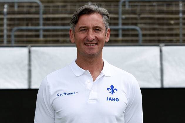 11.08.2016, xfux, Fussball GER 1.Bundesliga, SV Darmstadt 98 Fototermin, 1.BL PortraÌˆttermin Saison 2016 2017 emspor emonline deloka, Co-Trainer Efthimios Kompodietas (SV Darmstadt 98) Darmstadt