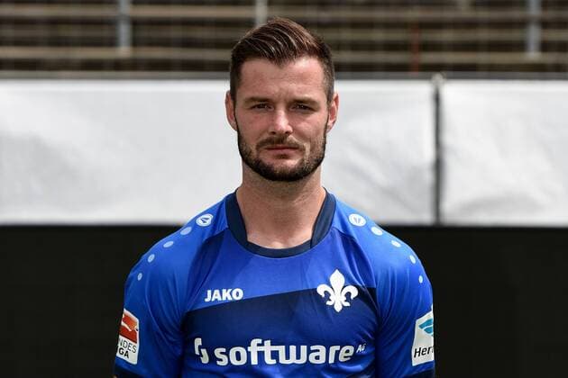 11.08.2016, xfux, Fussball GER 1.Bundesliga, SV Darmstadt 98 Fototermin, 1.BL PortraÌˆttermin Saison 2016 2017 emspor emonline deloka, Marcel Heller (SV Darmstadt 98) Darmstadt