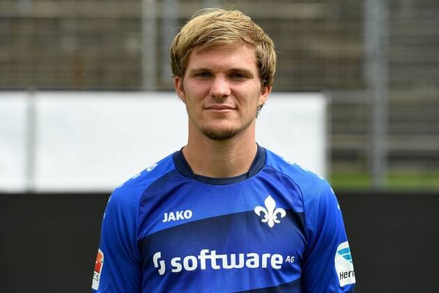 11.08.2016, xfux, Fussball GER 1.Bundesliga, SV Darmstadt 98 Fototermin, 1.BL PortraÌˆttermin Saison 2016 2017 emspor emonline deloka, Florian Jungwirth (SV Darmstadt 98) Darmstadt