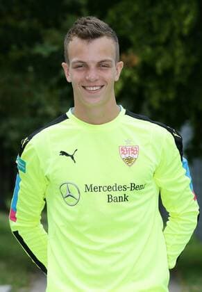 Stuttgart , Fototermin VfB Stuttgart U 19 , Philipp Köhn