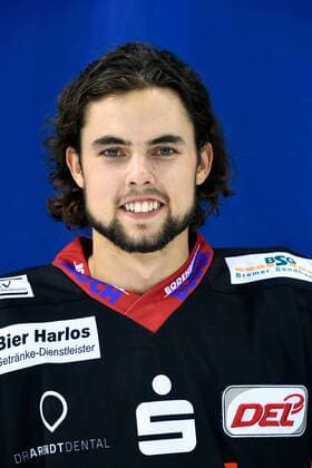DEL, Fischtown Pinguins Bremerhaven Porträttermin GER, Portraits DEL 16 17 FISCHTOWN PINGUINS 05.08.2016, Eisarena, Bremerhaven, GER, Portraits DEL 16 17 FISCHTOWN PINGUINS, im Bild Bronson MASCHMEYER (FISCHTOWN PINGUINS 27) Foto © nordphoto Scheer Local Caption nordphotox xScheer