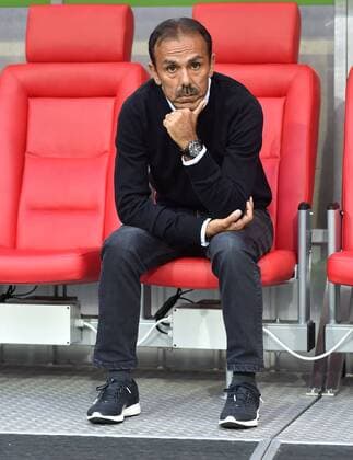 12.08.2016, Fussball, Saison 2016 2017, 2. BL, 2. Spieltag, Fortuna Duesseldorf - VfB Stuttgart, Trainer Jos Luhukay (VfB Stuttgart)