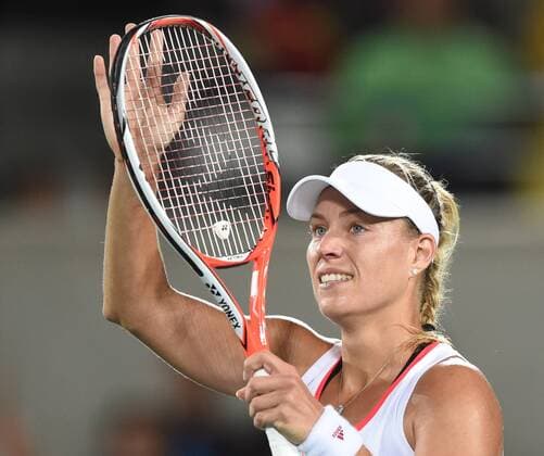 (160812) -- RIO DE JANEIRO, Aug. 12, 2016 -- Germany s Angelique Kerber greets the audience after winning against Madison Keys of the United States of America during the women s singles semifinal of tennis at the 2016 Rio Olympic Games Olympische Spiele Olympia OS in Rio de Janeiro, Brazil, on Aug. 12, 2016. Angelique Kerber won the match 2-0. ) (SP)BRAZIL-RIO DE JANEIRO-OLYMPICS-TENNIS YuexYuewei 