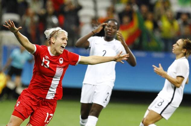 Bilder des Tages - SPORT Rio 2016, Fußball Damen Viertelfinale, Kanda - Frankreich Olimp?ada Rio 2016 Futebol SP SÃO PAULO, SP - 12.08.2016: OLIMPÍADA RIO 2016 FUTEBOL SP - Gol Schmidt player during match between Canada (CAN) x France (FRA), valid for Football Quarterfinals Olympic Women, the Rio Olympics 2016 held at the Arena Corinthians, the host city of São Paulo. (Photo: Aloisio Mauricio Fotoarena) x1180743x  AloisioxMauricio