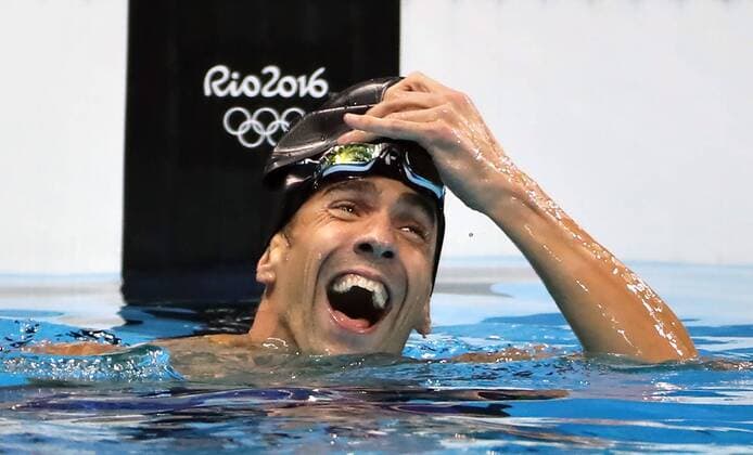 Themen der Woche - SPORT Bilder des Tages - SPORT August 12, 2016 - Rio De Janeiro, RJ, Brazil - Michael Phelps reacts to winning a three way tie for silver in the 100 meter butterfly. 2016 Summer Olympic Games Olympische Spiele Olympia OS - Rio Brazil.brian.peterson@startribune.com.Rio de Janeiro, Brazil - 08 12 2016. 218738 1OLY081316 - ZUMAt134