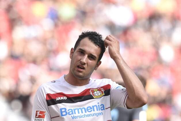Testspiel Bayer 04 Leverkusen - Real Sociedad San Sebastián 13.08.2016 Levan Öztunali (Bayer) rauft sich die Haare HM