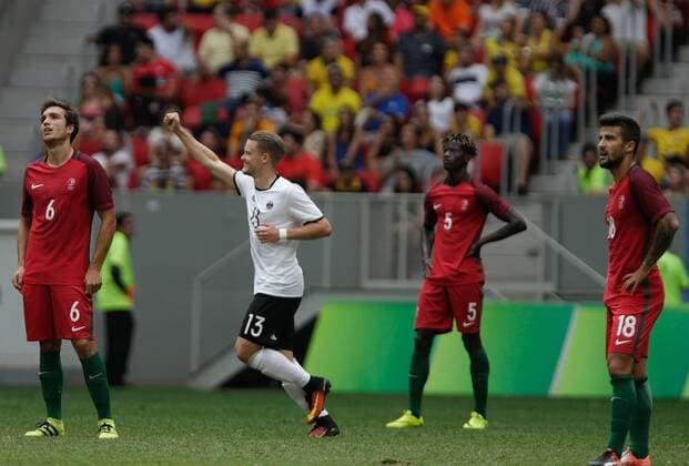 Olympics 2016 Football ILIA, DF - 13.08.2016: OLYMPICS 2016 - Philipp Max Germany comemora victory during the game between Germany (GER) and Portugal (POR) by the end of Wednesday Male of the Olympics 2016 held at the Mane Garrincha Stadium in Brasilia host city. (Photo: CristianoxMariz Fotoarena) x1181482x  CristianoxMariz
