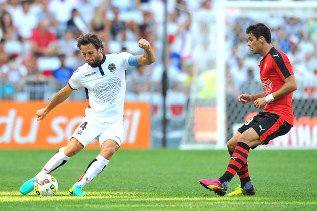 04 PAUL BAYSSE (nice) - 28 Yoann GOURCUFF (ren) - Fussball Frankreich, Ligue 1, OGC Nice vs. Stade Rennes - 1 08 2016 FEP Panoramic 