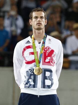 (160814) -- RIO DE JANEIRO, Aug. 14, 2016 -- Andy Murray of Great Britain attends the awarding ceremony of the men s tennis singles match at the 2016 Rio Olympic Games Olympische Spiele Olympia OS in Rio de Janeiro, Brazil, on Aug. 14, 2016. Andy Murray won the gold medal. )(dh) (SP)BRAZIL-RIO DE JANEIRO-OLYMPICS-TENNIS HanxYan 