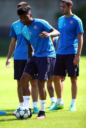 Fußball, CL Quali, Dinamo Zagreb Training GNK Dinamo; Champions league playoff GNK Dinamo training GNK Dinamo player Junior Fernandes trains on court day before playoff Champions league game against FC Salzburg.  SlavkoxMidzor PIXSELL
