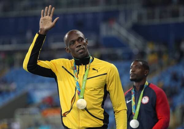 Rio 2016, Leichtathletik, 100m der Herren, Usain Bolt während der Siegerehrung OLYMPICS - Olympic Summer Games 2016 RIO DE JANEIRO,BRAZIL,15.AUG.16 - OLYMPICS, ATHLETICS - Olympic Summer Games Rio 2016, 100m, men, award ceremony. Image shows the rejoicing of Usain Bolt (USA). Keywords: medal. GEPAxpictures xChristianxWalgram