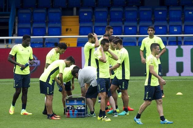 Villarreal FC s players during the training of the team held at El Madrigal stadium in Villarreal, Castellon, eastern of Spain on 16 August 2016 on the eve of the UEFA Champions League playoff first leg match between AS Monaco and Villareal. Villarreal FC s training !ACHTUNG: NUR REDAKTIONELLE NUTZUNG!  20160816-636069665400384461