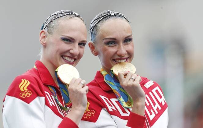 Rio 2016, Synchronschwimmen, Swetlana Romaschina und Natalia Ischtschenko Olympiasiegerinnen im Duett Olympics 2016 synchronized swimming Synchronschwimmen RIO DE JANEIRO, RJ - 16.08.2016: OLYMPICS 2016 SYNCHRONIZED SWIMMING - The duet Natalia Ishchenko and Svetlana Romashina of Russia (RUS) gold medal in the synchronized swimming the Rio Olympics in 2016 held at the Maria Lenk Aquatic Center. NOT AVAILABLE FOR LICENSING IN CHINA (Photo: Rodolfo Buhrer La Imagem Fotoarena) x1185311x  RodolfoxBuhrer