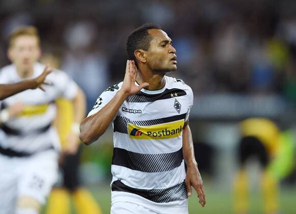 Fussball Champions League Qualifikation Saison 2016 2017 16.08.2016 BSC Young Boys Bern - Borussia Moenchengladbach JUBEL Borussia Moenchengladbach; zweifacher Torschuetze Raffael 