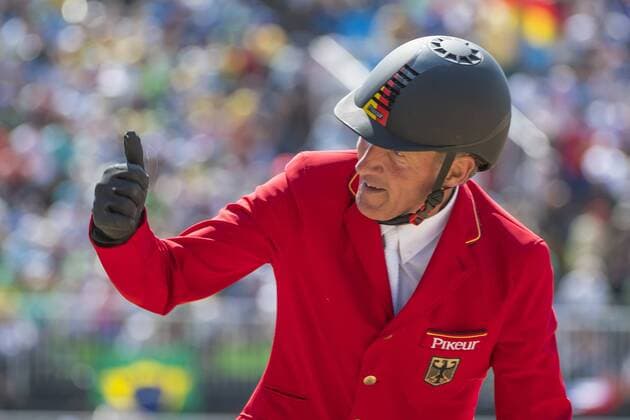 BRA, Olympia 2016 Rio, Reitsport , Team Springen Finale 17.08.2016, Olympic Equestrian Centre, Rio de Janeiro, BRA, Olympia 2016 Rio, Reitsport , Team Springen Finale, im Bild Jubel bei Ludger Beerbaum (GER) auf Casello Foto © nordphoto Straubmeier nordphotox xStraubmeier