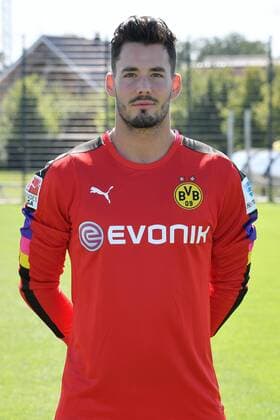 17.08.2016, Offizieller Portrait-Termin, Fußball, GER, 1.BL, Portraittermin 2016 2017, Borussia Dortmund, Torwart Roman Buerki, Roman Bürki