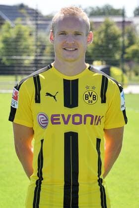 17.08.2016, Offizieller Portrait-Termin, Fußball, GER, 1.BL, Portraittermin 2016 2017, Borussia Dortmund, Sebastian Rode