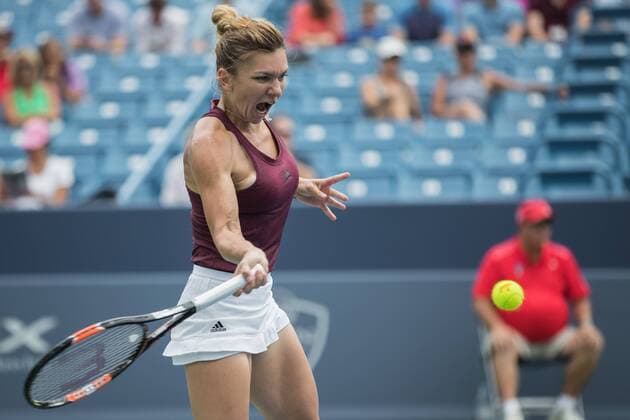 August 17, 2016 - Mason, Ohio, USA - Simona Halep (ROU) prepares to hit a forehand shot in Wednesday s match that was resumed from Tuesday s rain delay of the Western and Southern Open at at the Lindner Family Tennis Center , Mason, Oh. Tennis 2016 - Western And Southern Open - Day 5 - ZUMAs304
