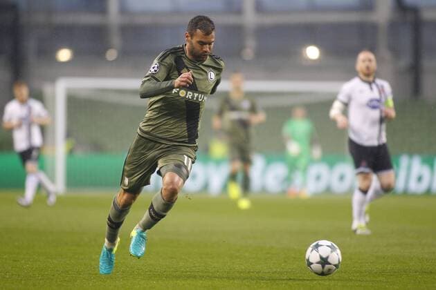 17.08.2016. Aviva Stadium, Dublin, Ireland. UEFA Champions League 2016-17 Play-Off. Dundalk v Legia Warsaw. Nemanja Nikolic in action for Legia Warsaw. xAshleyxCahillx  ActionPlus11776326