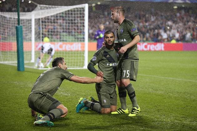 DUBLIN UEFA CHAMPIONS LEAGUE QUALIFICATION FOURTH ROUND MATCH: DUNDALK FC - LEGIA WARSAW TOMASZ JODLOWIEC NEMANJA NIKOLIC THIBAULT MOULIN  160817PYK0035