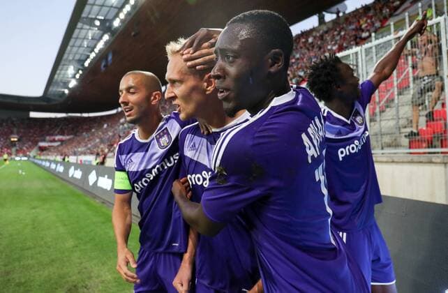 Anderlecht s Lukasz Teodorczyk celebrates after scoring during the first leg match of the playoff round between Belgian first league soccer team RSC Anderlecht and Czech team Slavia Prague in the Europa League competition, on Thursday 18 August 2016, in Prague, Czech Republic. VIRGINIExLEFOUR  x04913857x