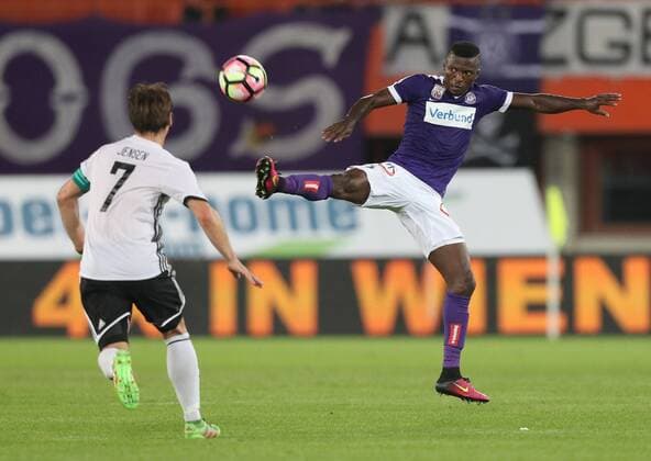 SOCCER - UEFA EL quali, A.Wien vs Rosenborg VIENNA,AUSTRIA,18.AUG.16 - SOCCER - UEFA Europa League, Play-off qualification, FK Austria Wien vs BK Rosenborg Trondheim. Image shows Mike Jensen (Trondheim) and Olarenwaju Kayode (A.Wien). GEPAxpictures xChristianxOrt