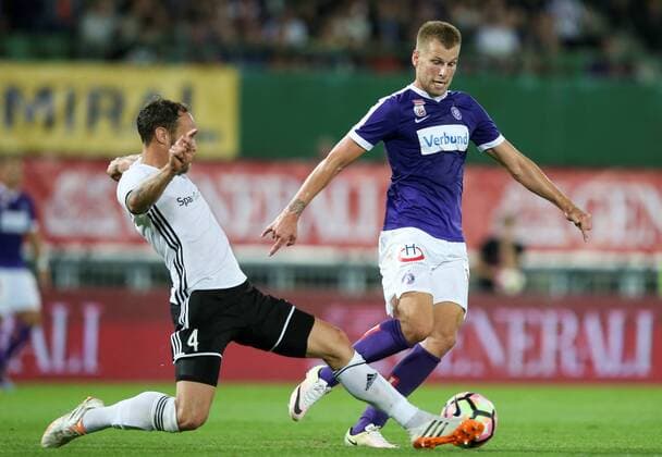 SOCCER - UEFA EL quali, A.Wien vs Rosenborg VIENNA,AUSTRIA,18.AUG.16 - SOCCER - UEFA Europa League, Play-off qualification, FK Austria Wien vs BK Rosenborg Trondheim. Image shows Tore Reginiussen (Rosenborg) and Alexander Gruenwald (A.Wien). GEPAxpictures xPatrickxLeuk