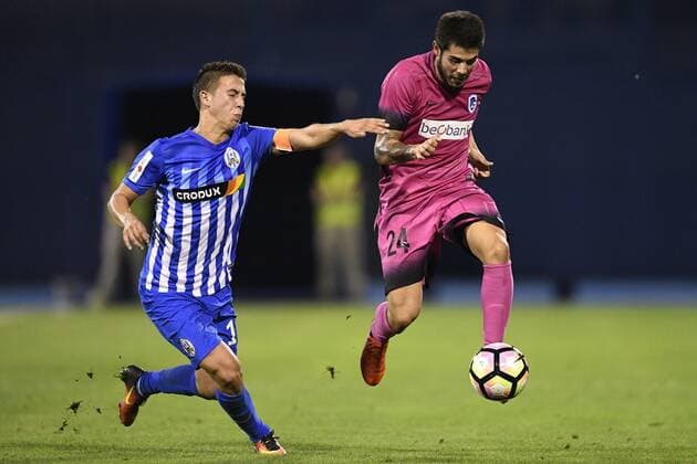 Lokomotivo s Ivan Fiolic and Genk s Alejandro Pozuelo fight for the ball during the first leg match of the playoff round between Croatian team Lokomotiva Zagreb and Belgian first league soccer team KRC Genk in the Europa League competition, on Thursday 18 August 2016, in Zagreb, Croatia. YORICKxJANSENS  x04914031x