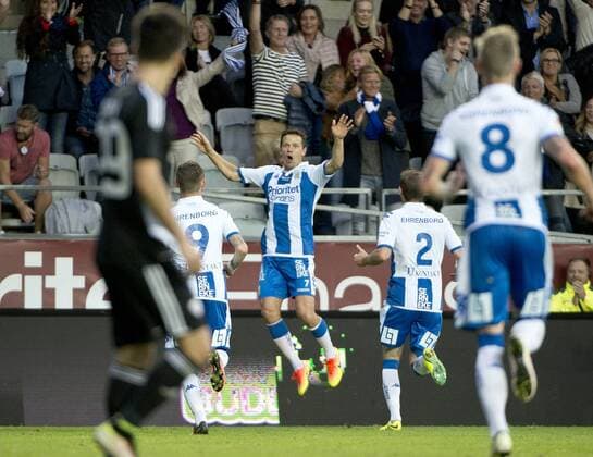 =====Payment Image===== Göteborg Sweden 2016-08-18 UEFA Europa League 2016 17 Playoff IFK Göteborg vs Qarabag FK Scott Jamieson IFK GöteborgMads Albeak IFK Göteborg 1-0 =====Payment Image===== Redovisas till:Kamerapress.se Vita Gavelns väg 10 426 71 Västra Frölunda Prislista: BLF, om ej annat avtalats KP0300003 