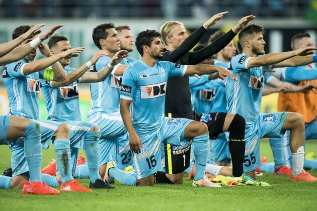 Gent s players celebrate after winning the first leg match of the playoff round between Belgian first league soccer team KAA Gent and Macedonia s first league soccer team Shkendija in the Europa League competition, on Thursday 18 August 2016, in Gent. JASPERxJACOBS  x04914192x